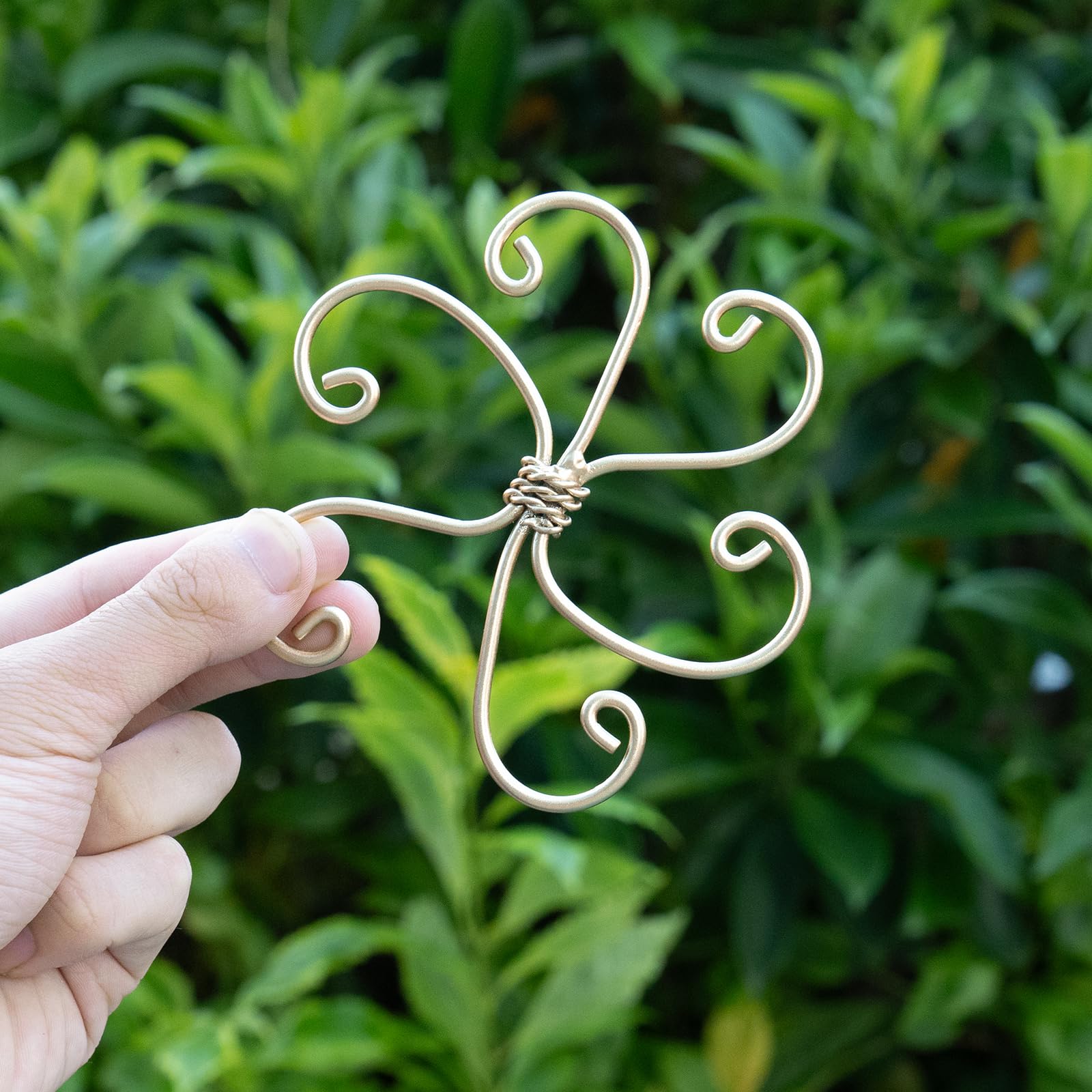 Goooxim five-pack plant support clips in gold secure climbing vines
