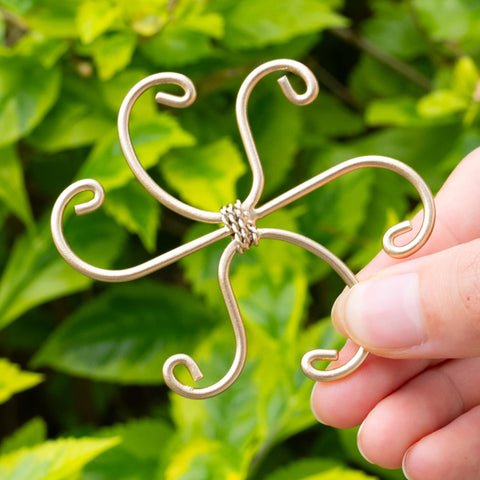 Goooxim plant-stem support wraps around stems to prevent bending.