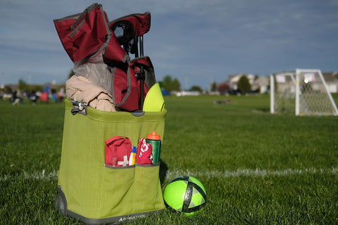 Gorilla Carts GCSS-11G-COM lightweight aluminum frame for versatile use.