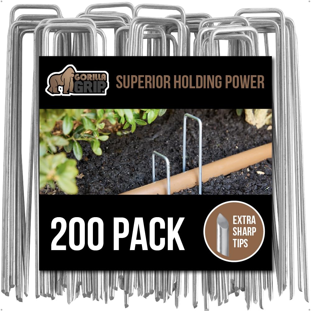 Gorilla Grip 200-pack galvanized staples secure lawn anchoring with 6-inch length