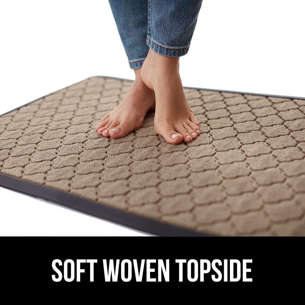 Gorilla Grip WeatherMAX doormat latte quatrefoil deep grooves trap dirt and moisture effectively.