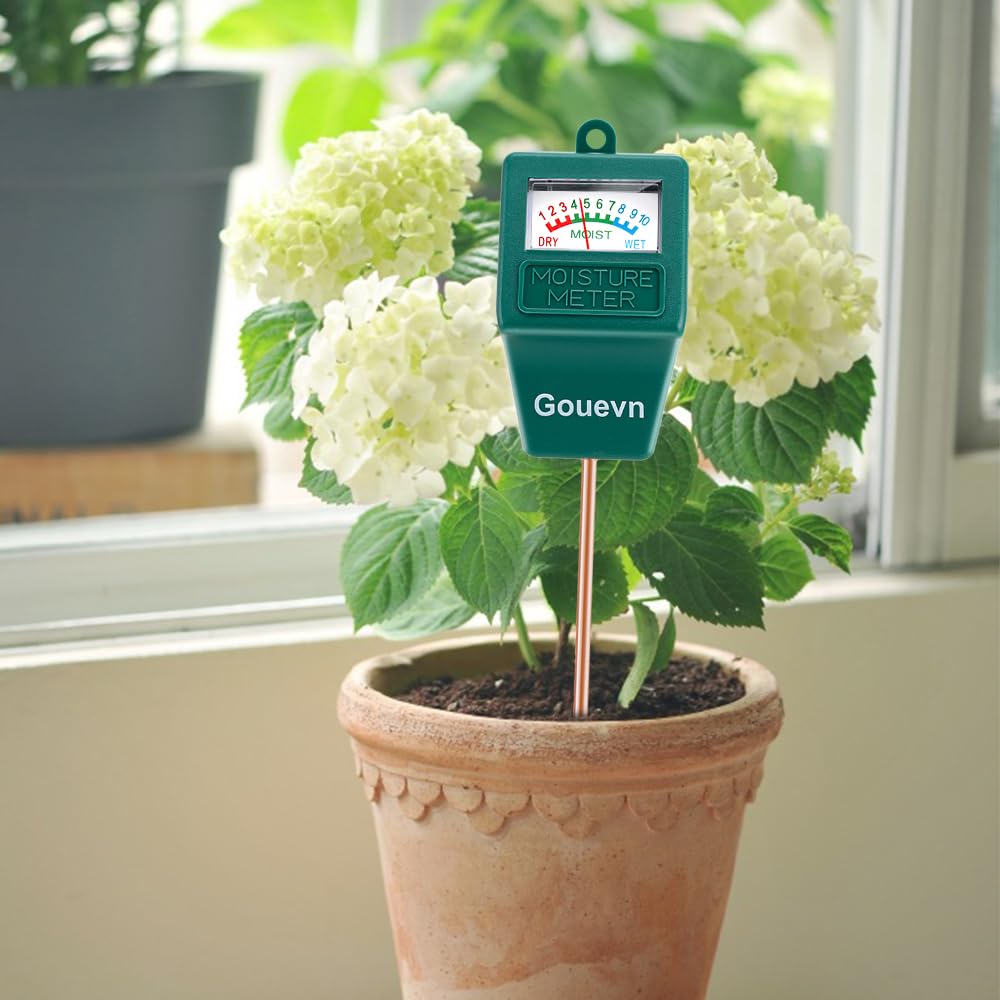 Gouevn plant-watering-guide-back printed on packaging for quick tips.