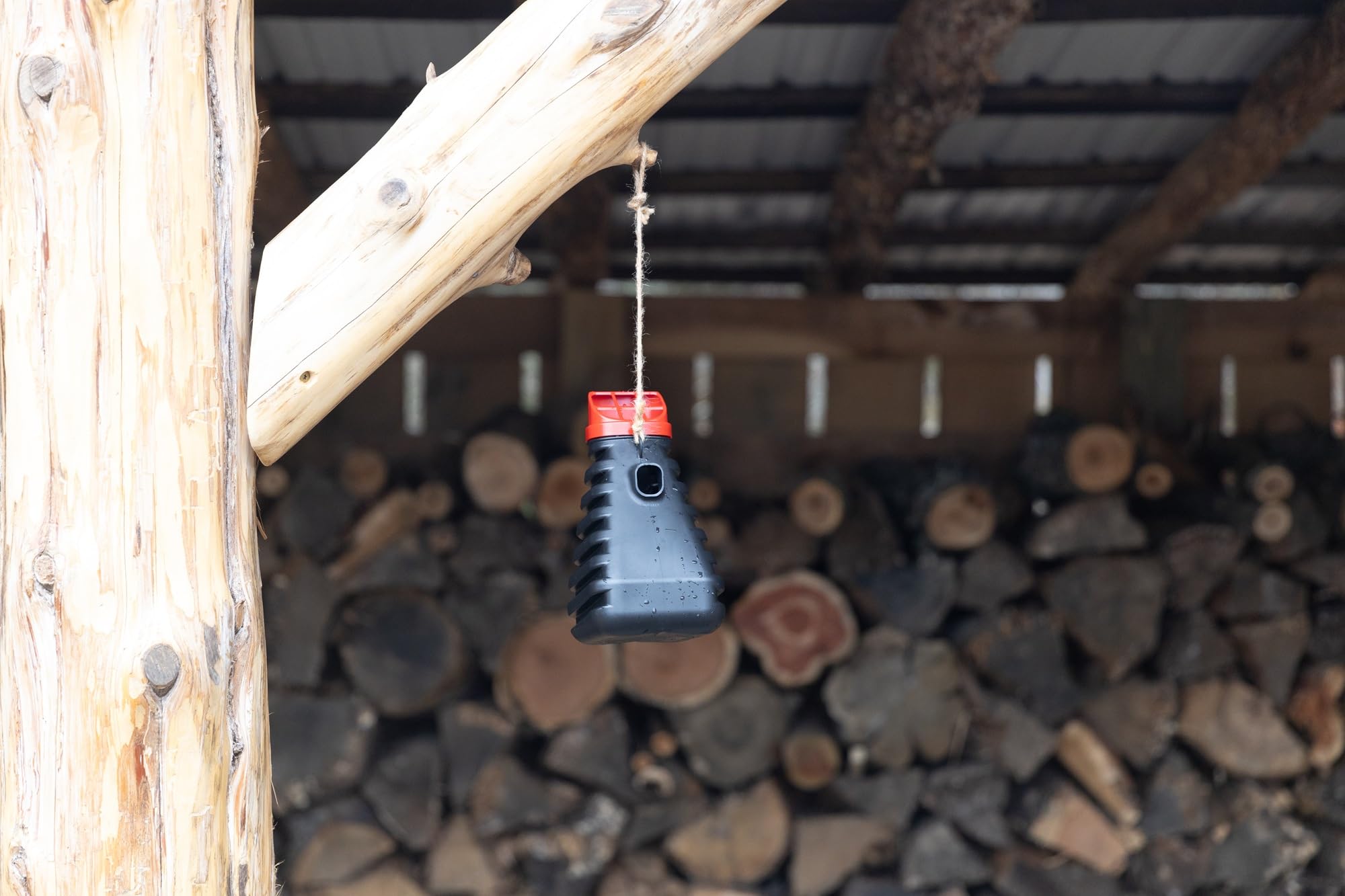 Grandpa Gus’s Mosquito Trap showcases eco-friendly outdoor insect control.