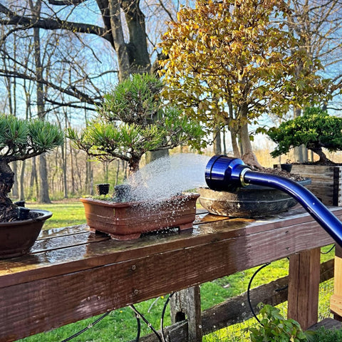 Green MOUNT wand with stainless head ensures durability and easy cleaning