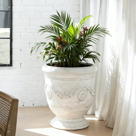Greens Word 16.5-inch planter suitable for porch and patio