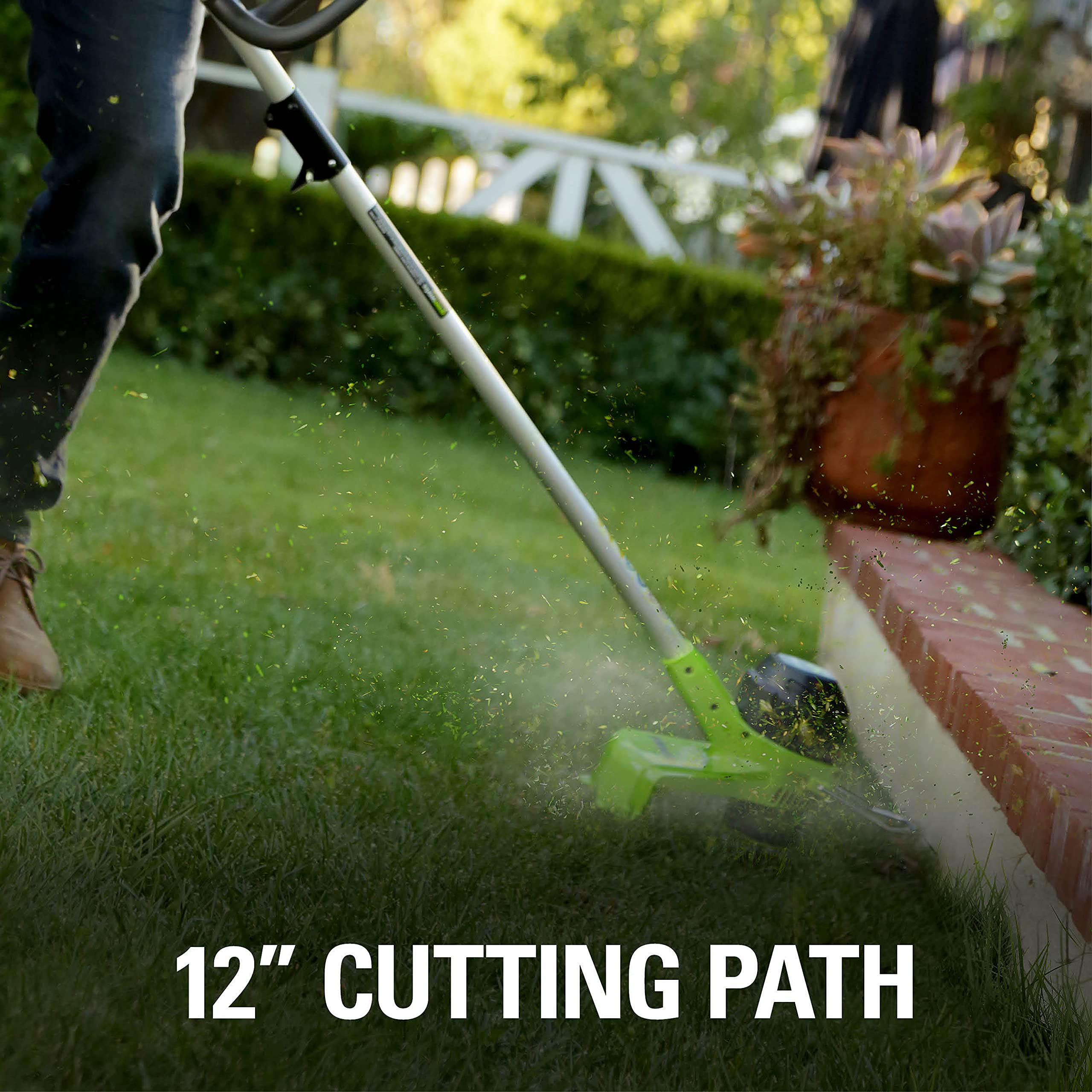 Greenworks BST4000 ergonomic grip for comfortable operation.