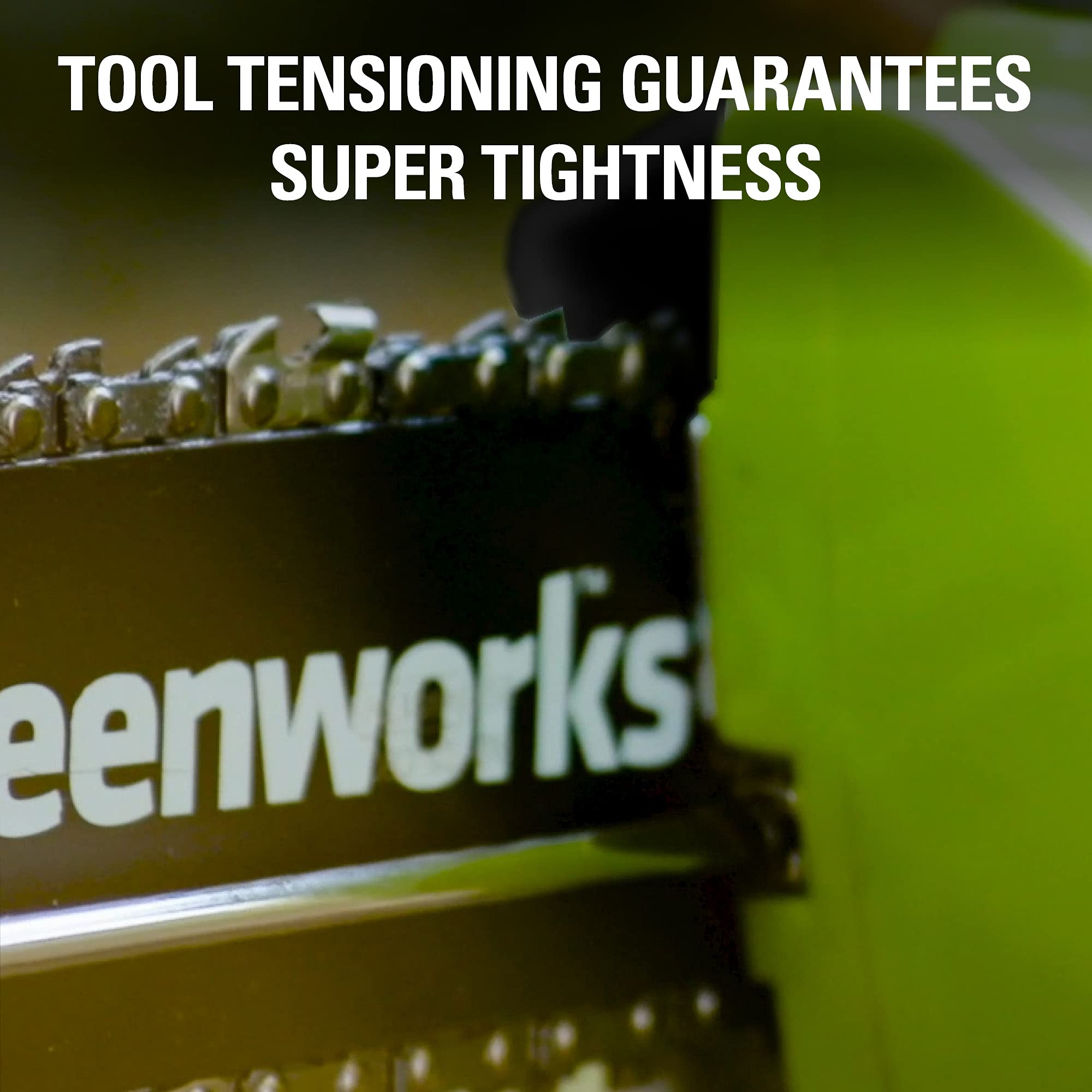 Extendable 3-piece aluminum shaft for reach to high branches.