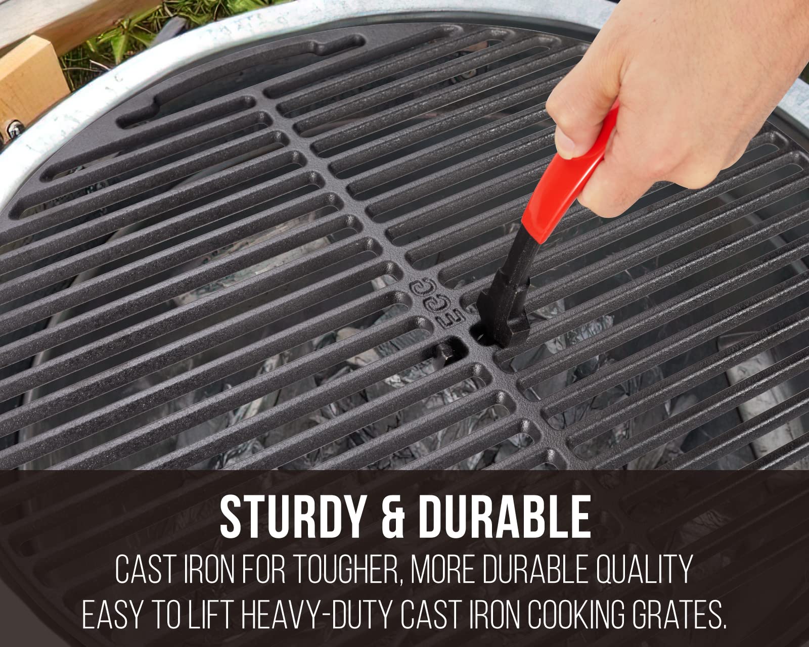 GriAddict grate lifter showing anti-scalding coating for heat protection