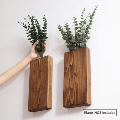 GRID FORTE eucalyptus stems on wall planter for a dried arrangement display