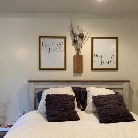 GRID FORTE modern farmhouse decor in living room with warm wood texture