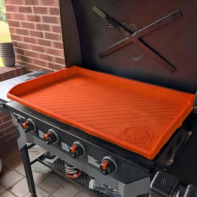 GRIDDLE COVER MAT protects against rust and moisture on Blackstone griddle surfaces.