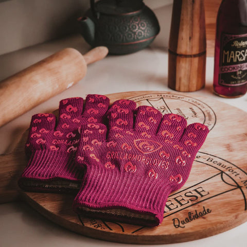 Grill Armor Gloves cut-resistant design enables safe chopping and prep.