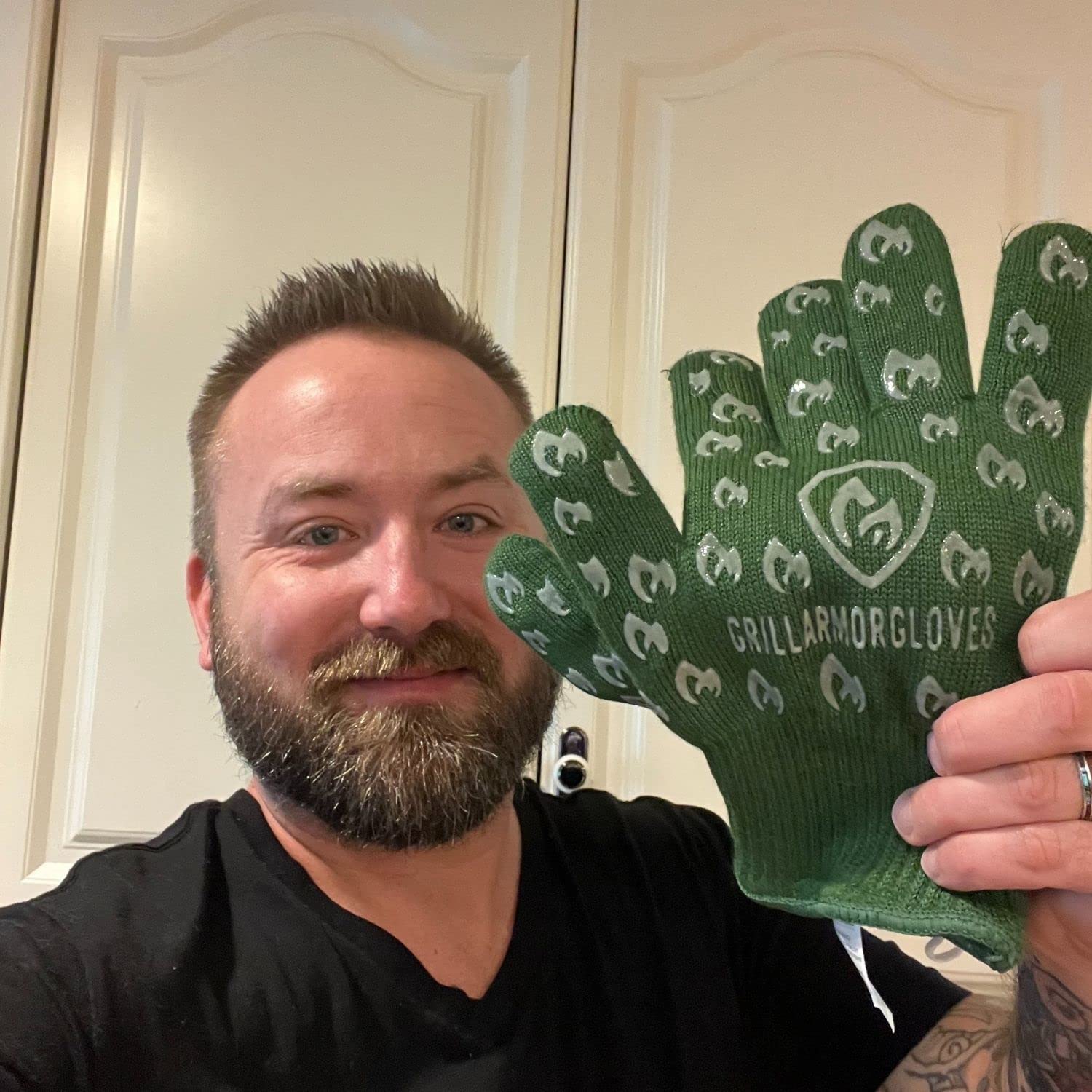 Grill Armor Gloves are easy to clean after use.