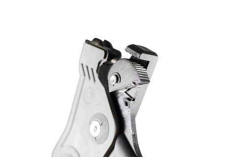 GRIPPLE Torq Tool Tensioner helps season-after-season re-tensioning.