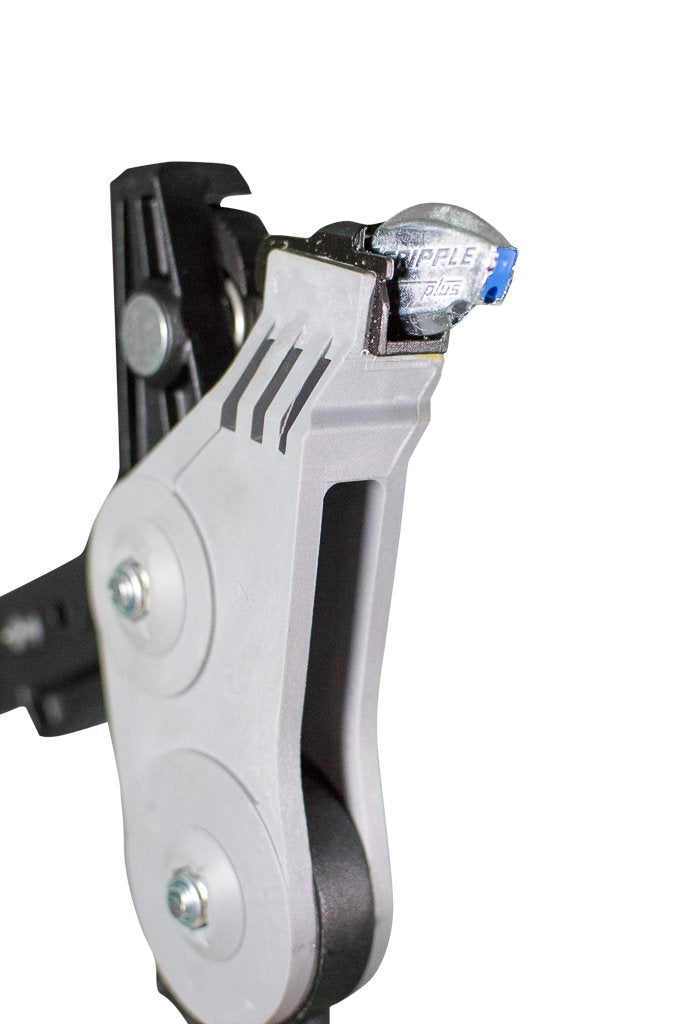 GRIPPLE Torq Tool Tensioner wires join quickly for secure fencing.