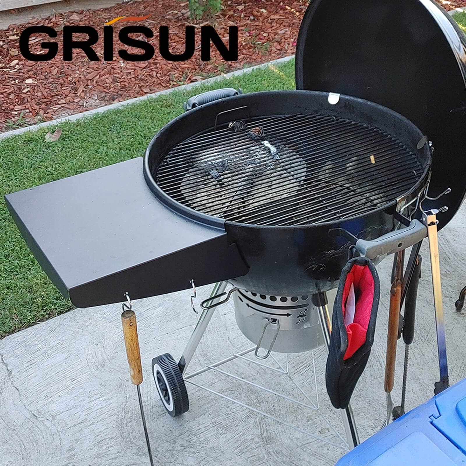 GRISUN grill table shelf with four hooks for tongs and tools.
