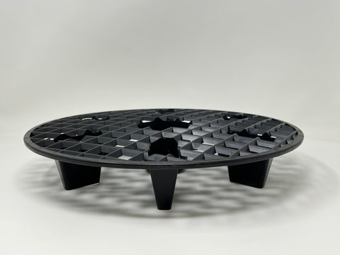GROWDOTS drain-friendly design promotes irrigation drainage and reduces pooling.
