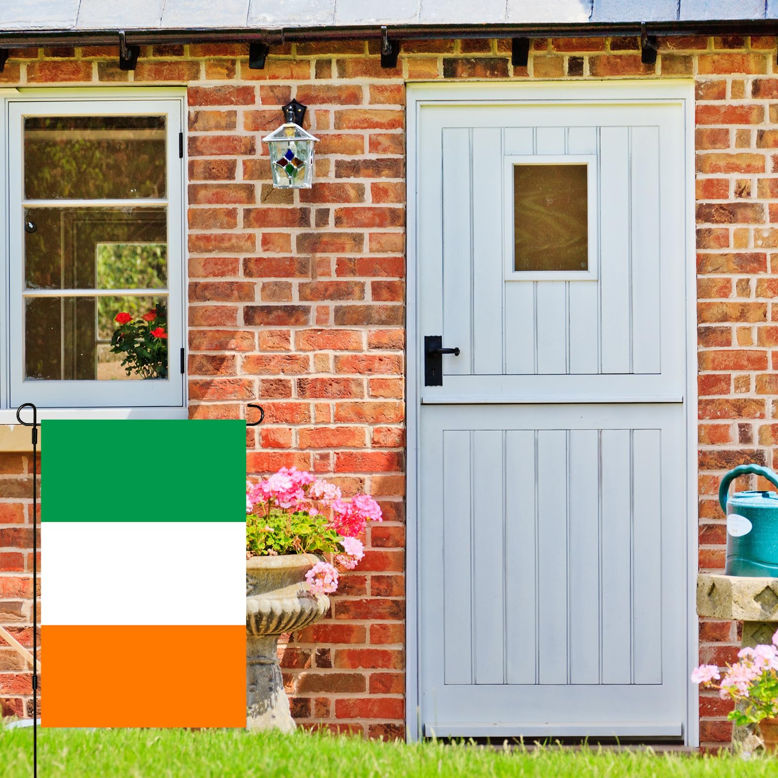 GSYLPFT outdoor-porch-flag-display suits lawn or garden setups.