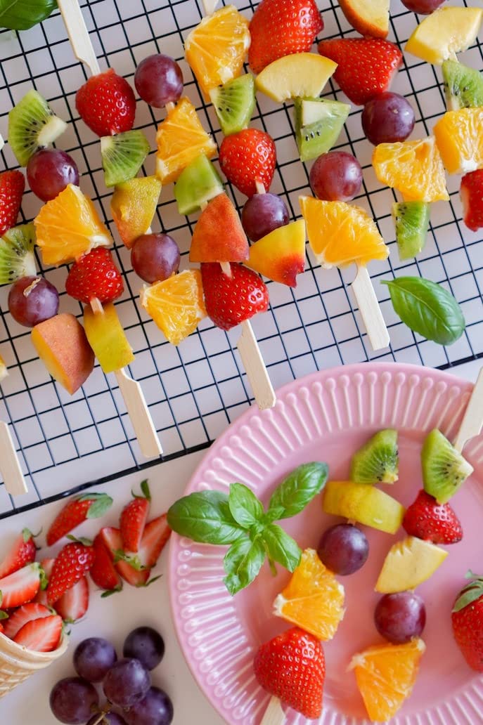 GuGen paddle picks showcase kebabs for parties and events.