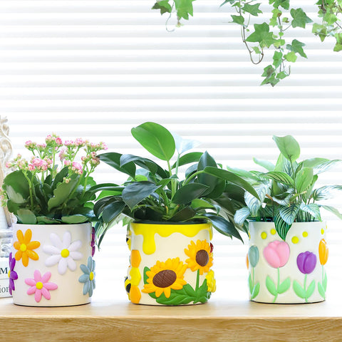 GUGUGO hand-painted eclectic planter adds unique character to desks or shelves.
