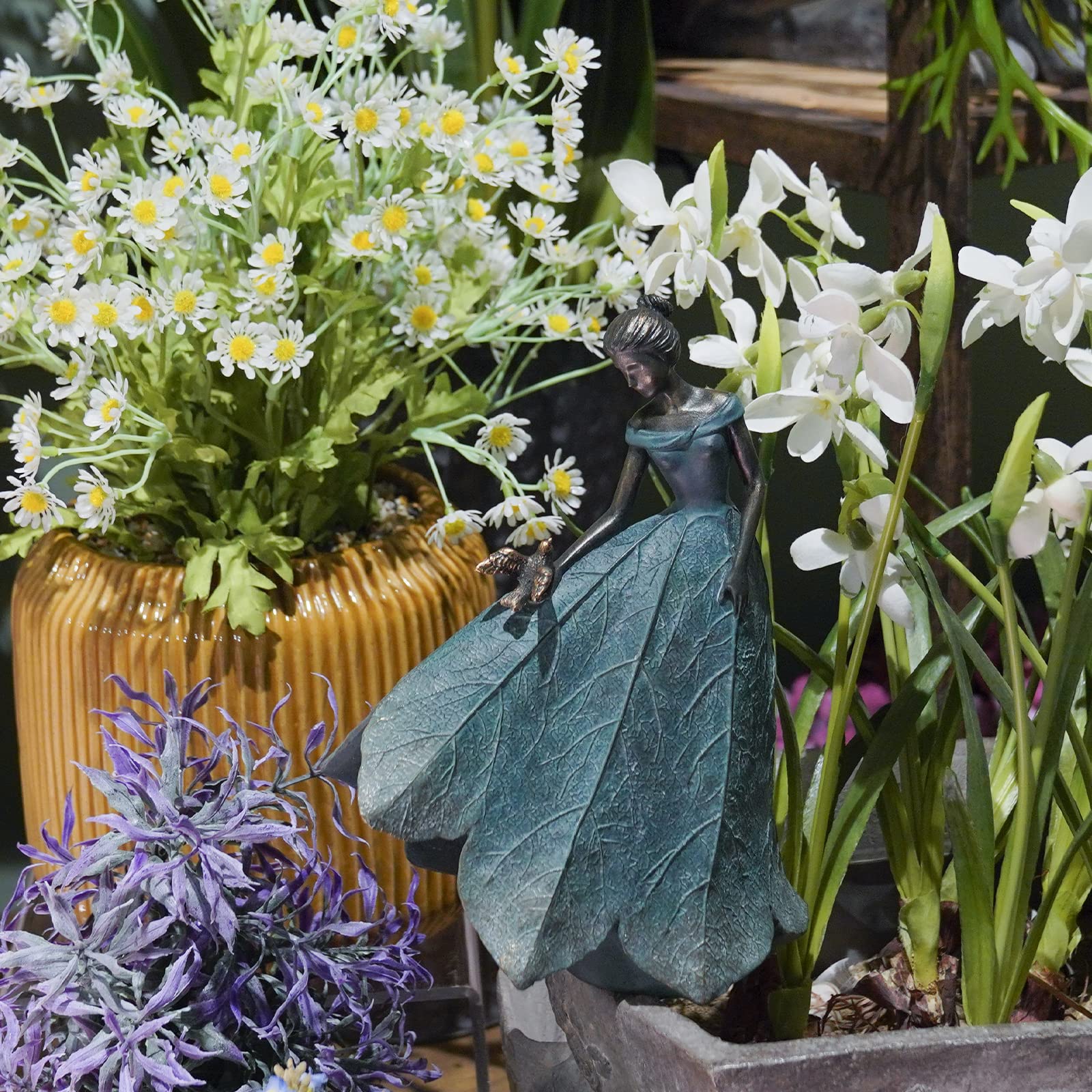 Guichifun fairy statue lily holder ideal for shelf display