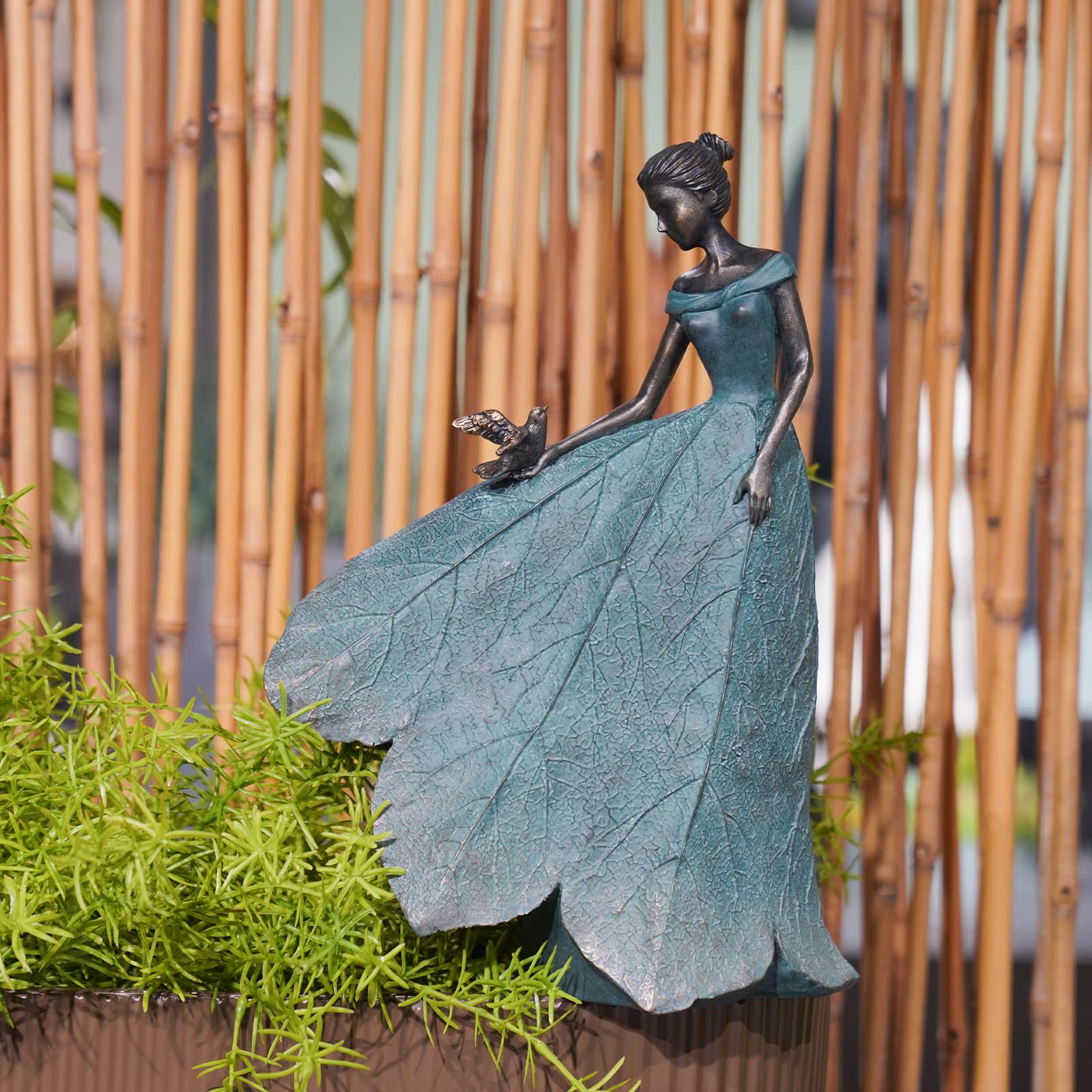 Guichifun leaf angel statue with birds for indoor shelves