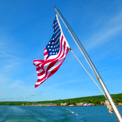 GUYSHEER American Flag 4-ply stitching reinforces durability during harsh weather.