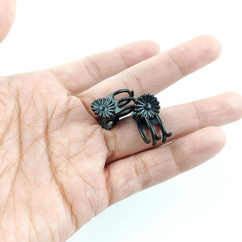 GXXMEI vine clips provide steady support for climbing plants
