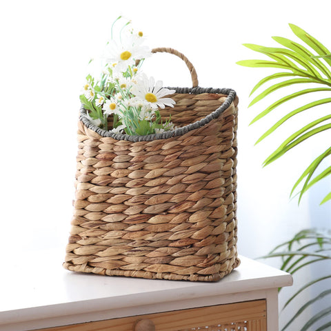 GYASVWU garden balcony wall decor adds rustic charm to spaces.