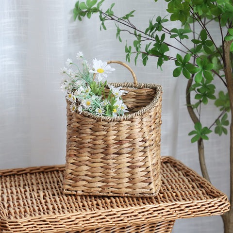 GYASVWU garden wall decor basket suitable for plants and dried florals.
