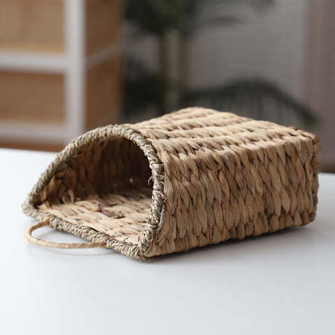 GYASVWU multi-use wall decor basket perfect for vases, greens, and lightweight storage.