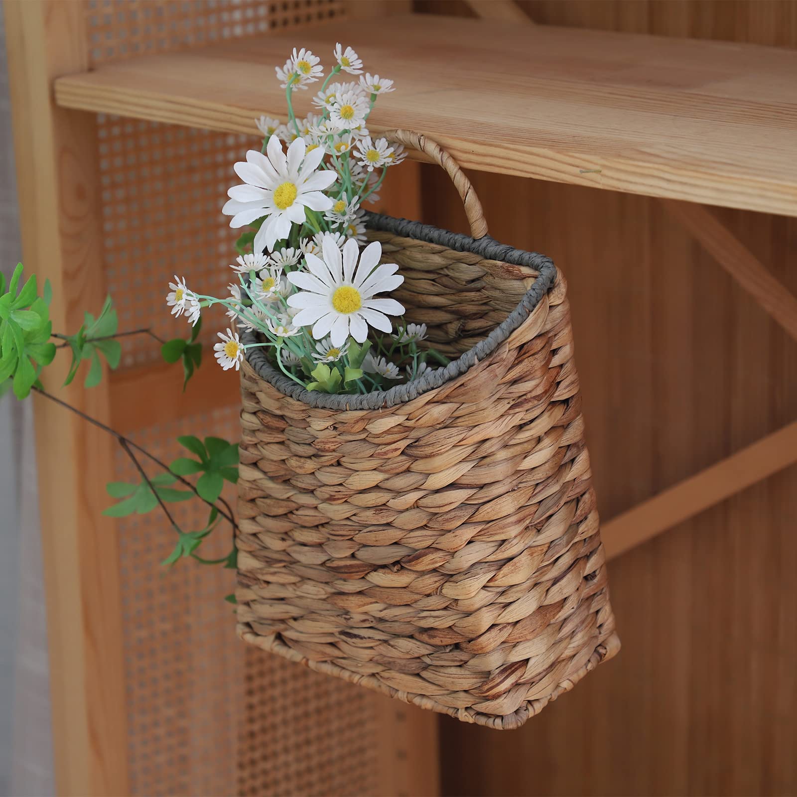 GYASVWU rustic farmhouse gift basket ideal for gifting occasions.