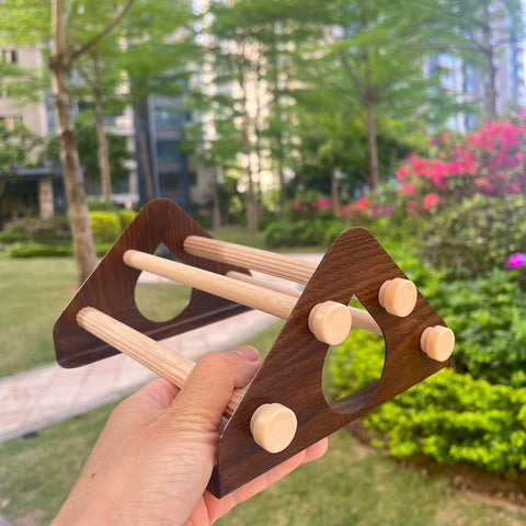 Halinfer textured perches promote climbing and balance for young birds.