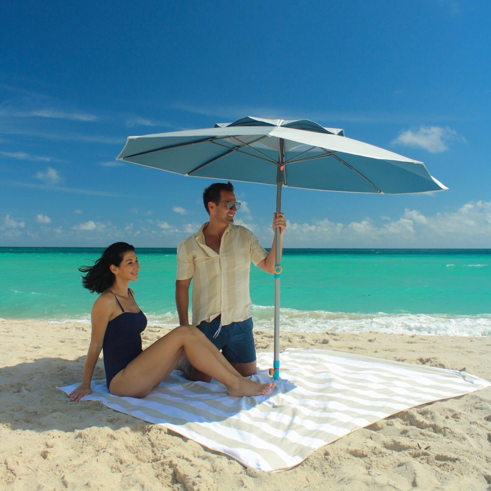 Handy Beach Goods lightweight travel bag for easy transport.