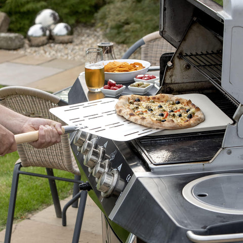 Hans Grill cordierite stone withstands high heat for versatile cooking