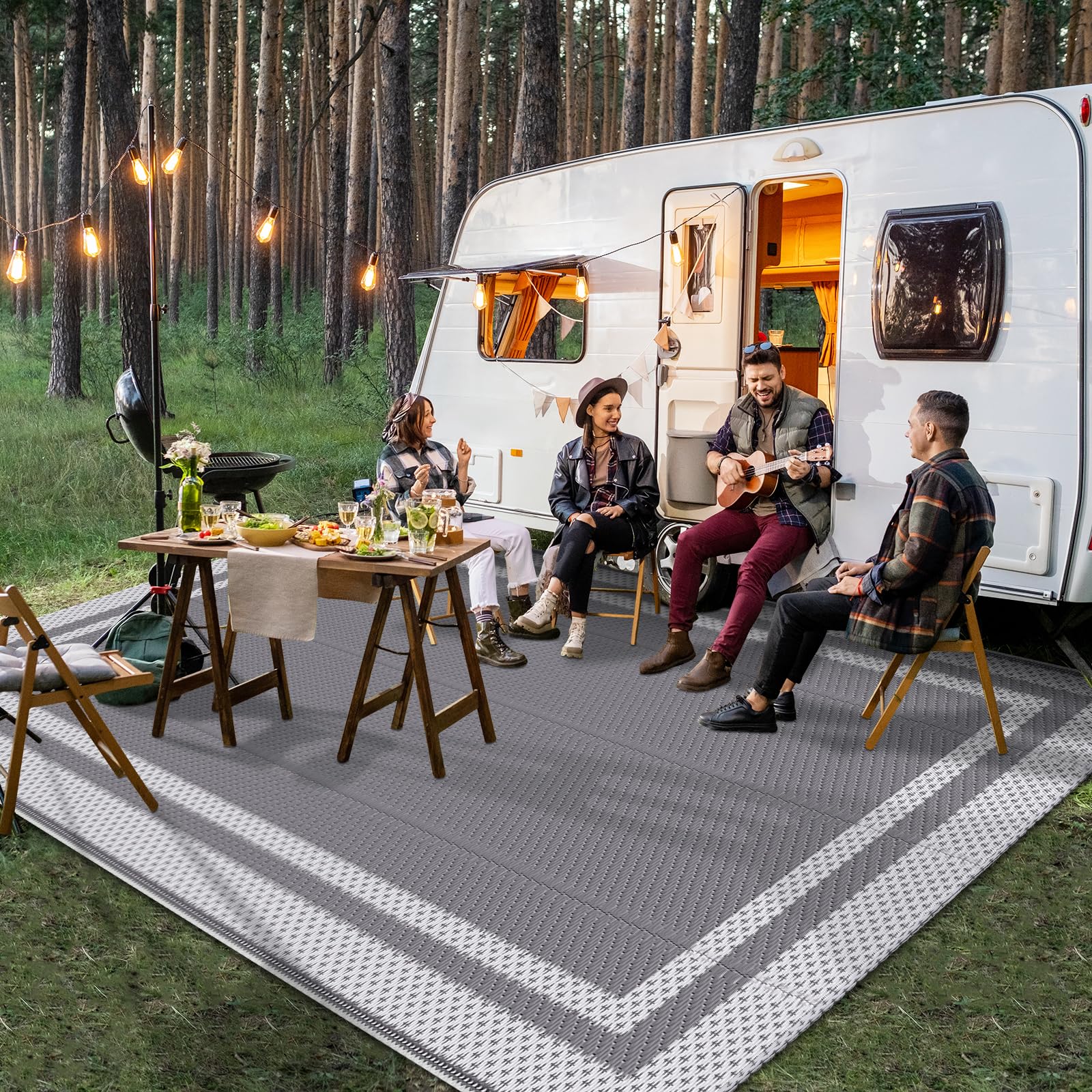 HappyTrends outdoor rug waterproof and stain resistant for spills and damp areas