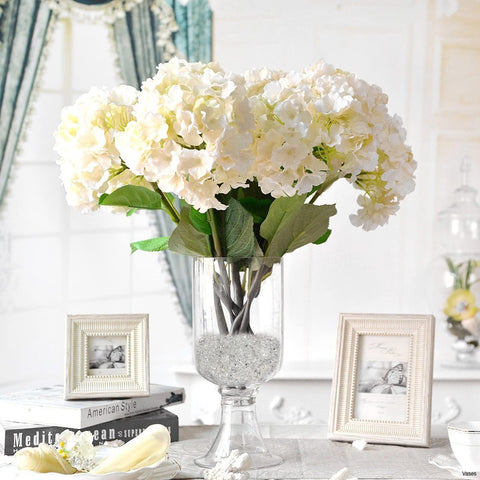 HappyFiller decorative glass bits bring festive sparkle to décor