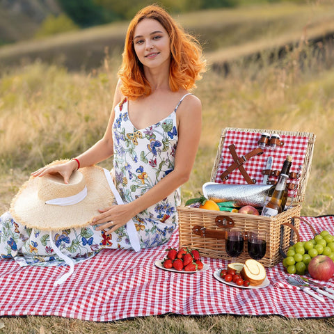HappyPicnic all-in-one bottle opener simplifies bottle access outdoors.