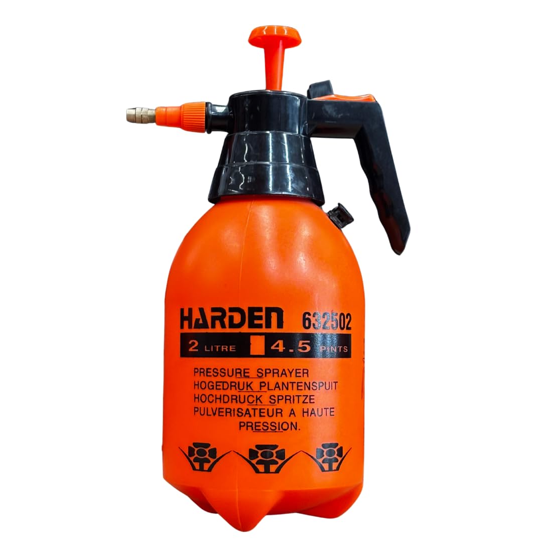 Harden half-gallon pump sprayer in compact design for easy handling.