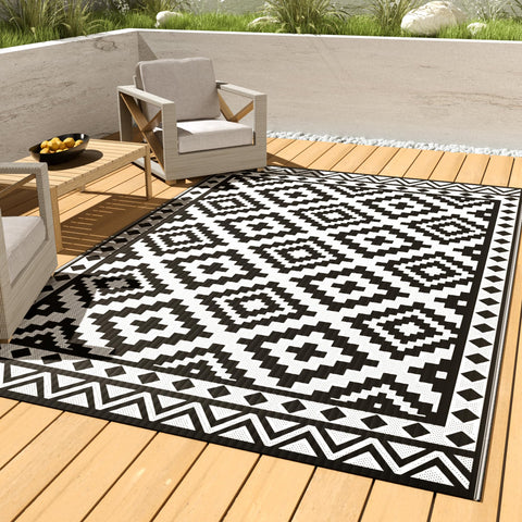 HAUSHOF outdoor rug close-up texture showing soft 3mm thick underfoot