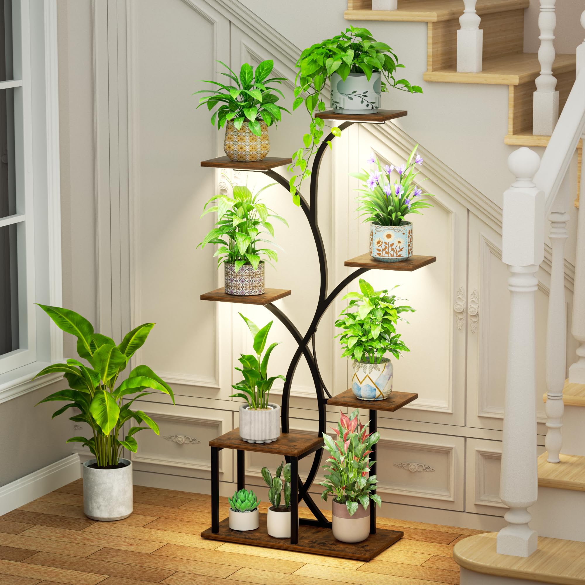 HAVLOTII sturdy iron frame and wood panels support heavy plants.