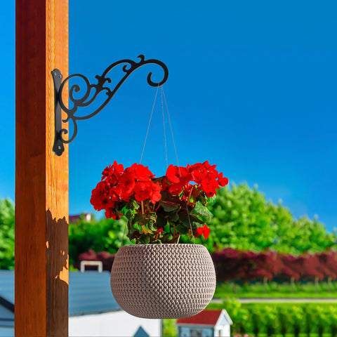 HCDHAKN windchime hanger, easy installation and reliable support.
