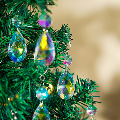 H&D HYALINE & DORA crystal beads pair for versatile chandelier accents.