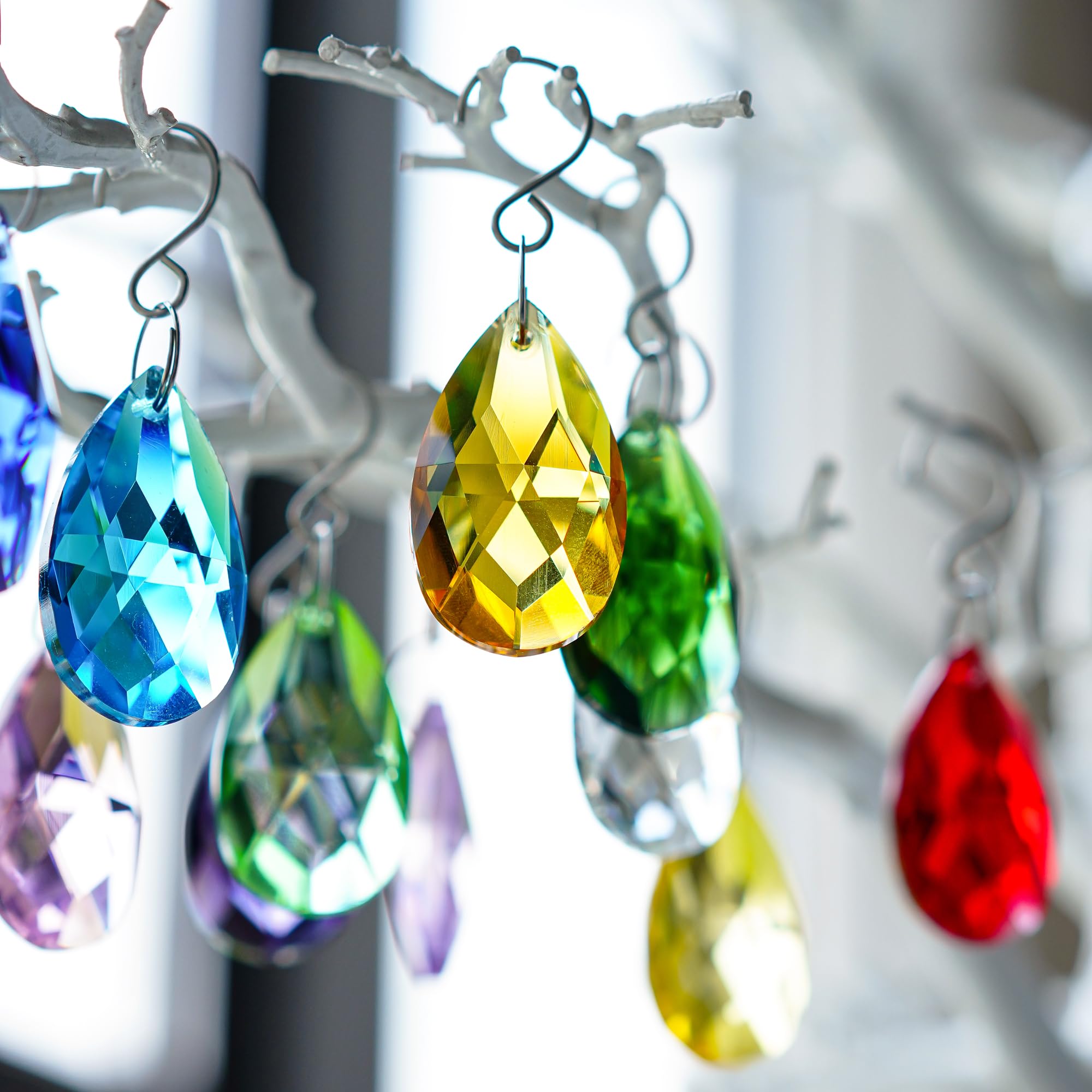 H&D Hyaline Dora crystal grid pendant 12-pack for colorful window displays.