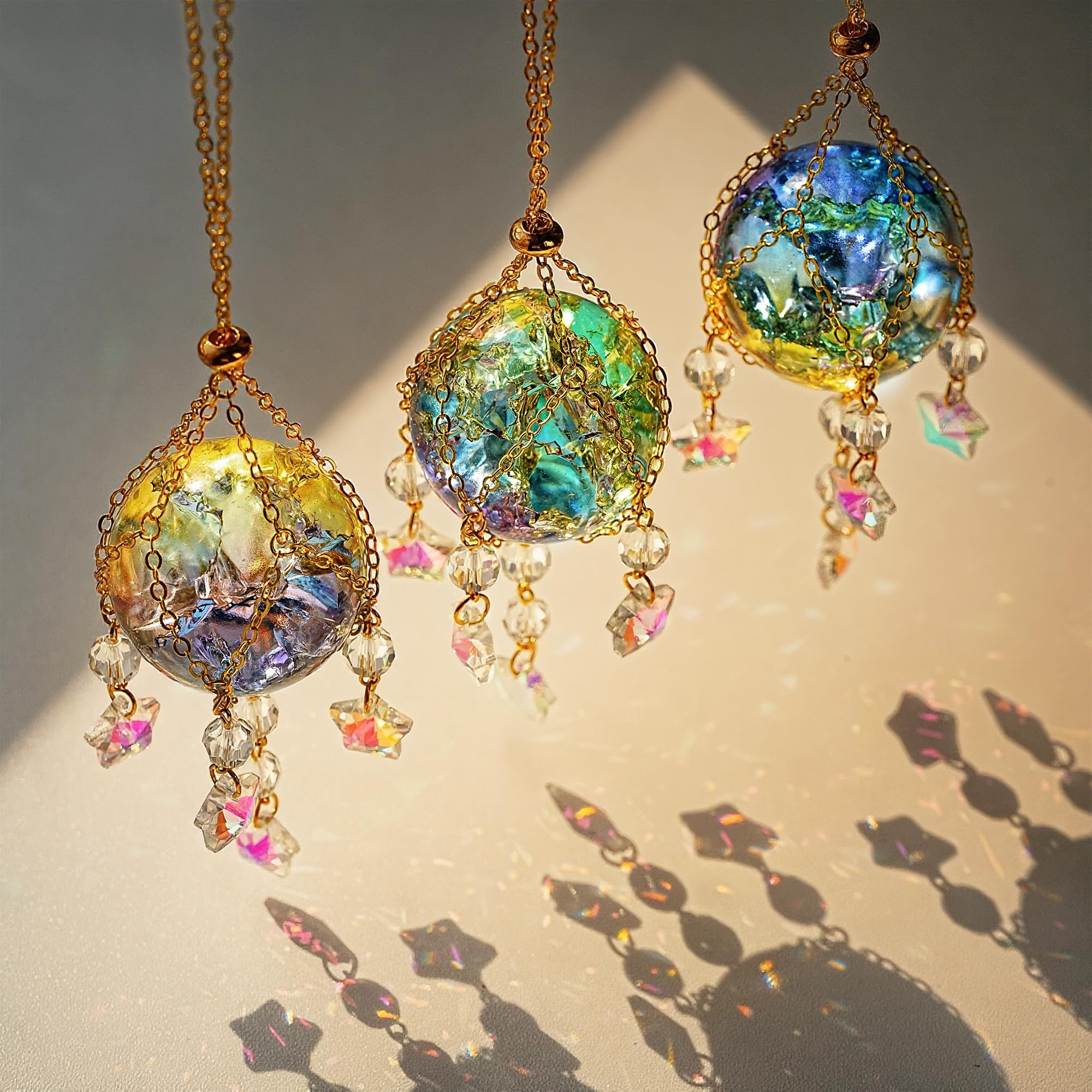 Mesh pouch with adjustable clasp securely holds the crystal ball