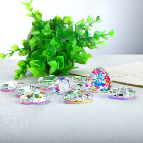 H&D HYALINE & DORA ab-coated crystal heart for elegant room ambiance.