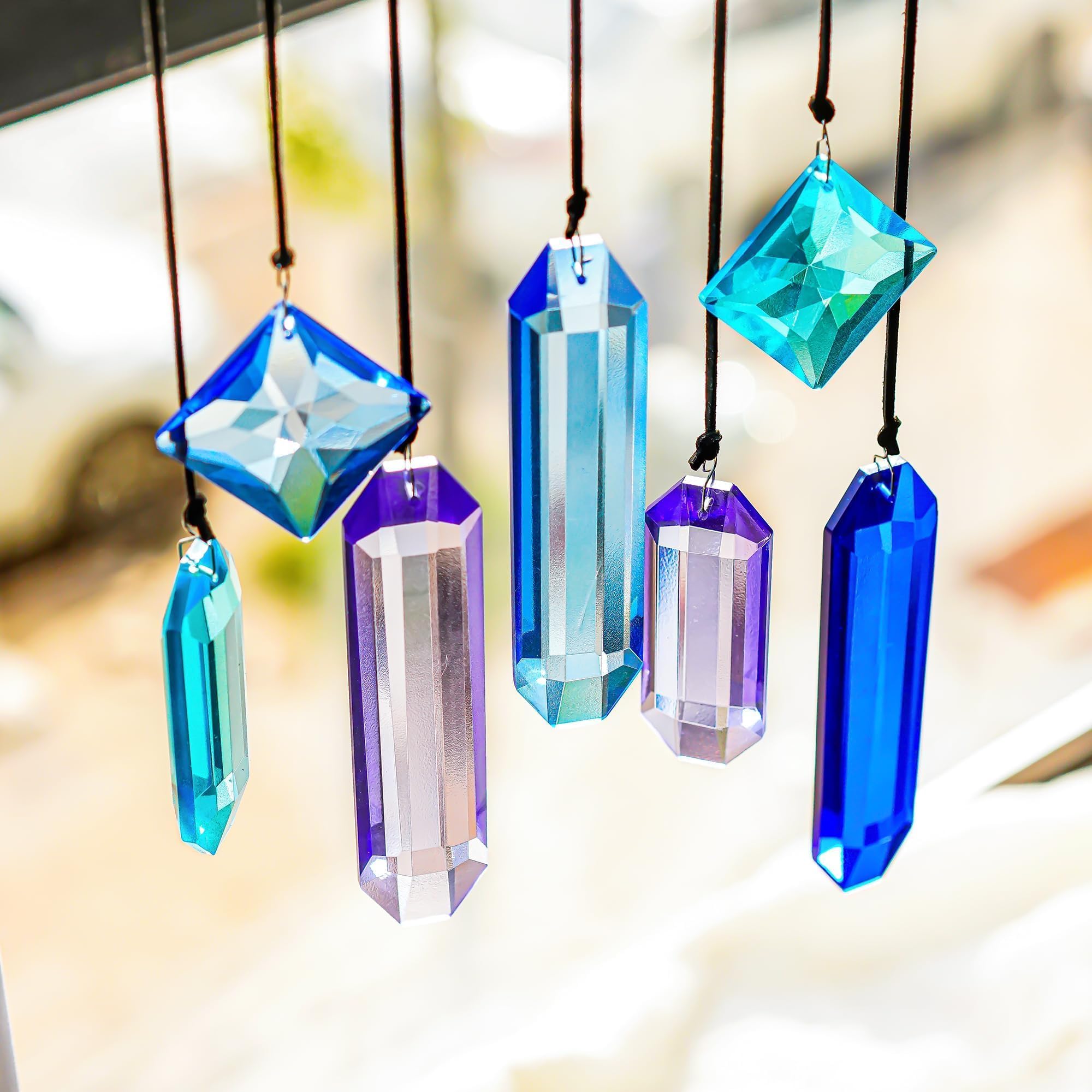 HDCRYSTALGIFTS 7-piece set offers versatile arrangement for windows or trees.