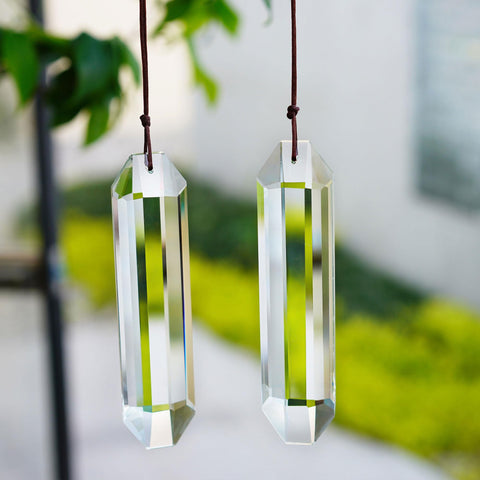 HDCRYSTALGIFTS premium crystal suncatcher delivers clear rainbow reflections indoors