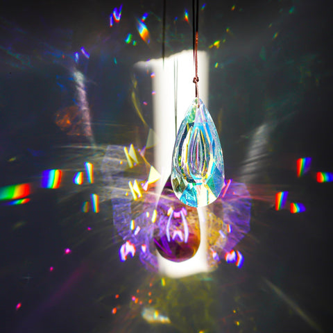 HDCRYSTALGIFTS sun catcher window adds color as sunlight passes through