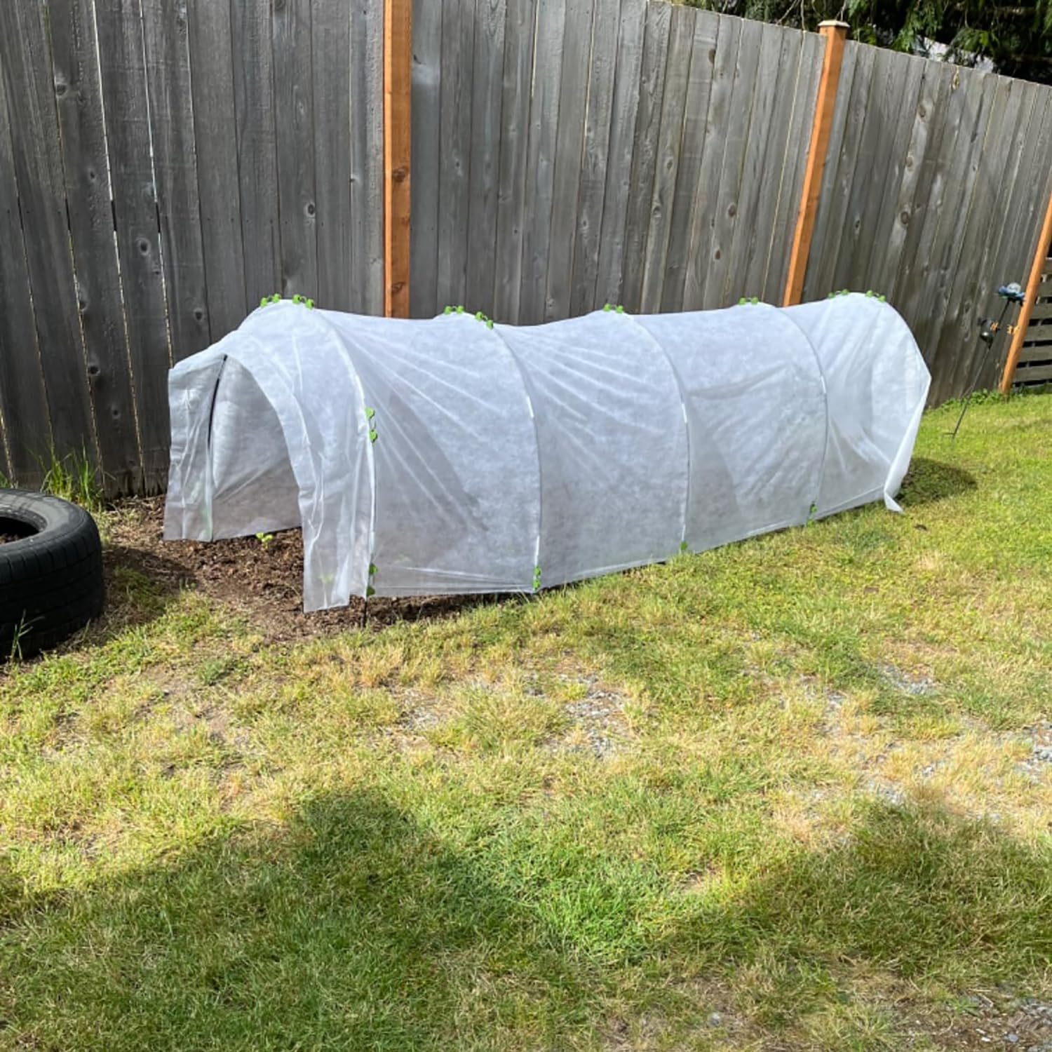 Hdeoops DIY greenhouse tunnel setup demonstration for efficient gardening
